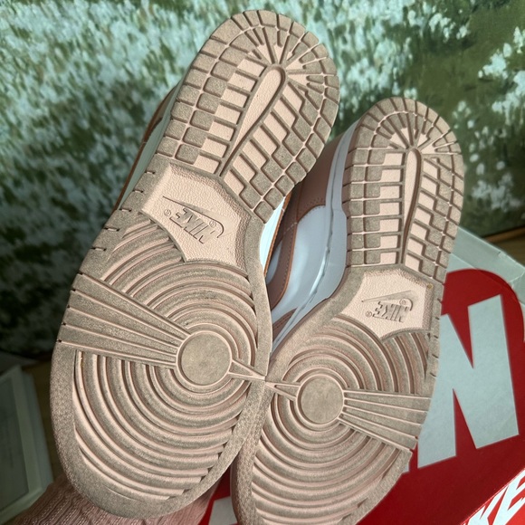 NILE DUNK LOW WHITE ROSE WHISPER - Picture 4 of 5